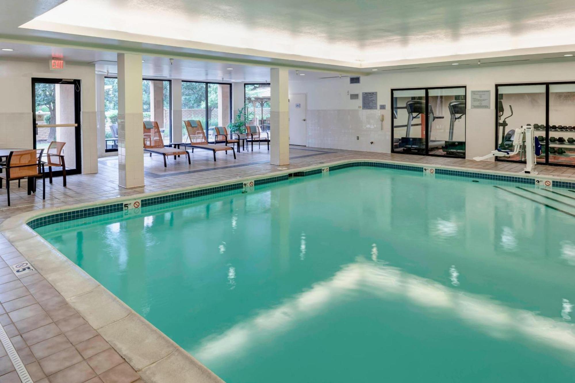 Courtyard By Marriott Wichita East Hotel Luaran gambar